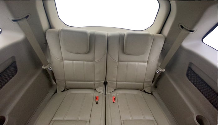 2016 Mahindra XUV500 W10 AT, Diesel, Automatic, 82,399 km, Third Seat Row ( optional )