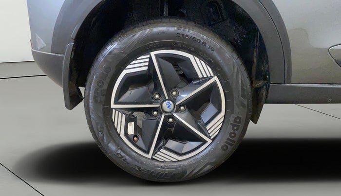 2023 Tata NEXON FEARLESS PLUS S 1.2 REVOTRON 7 DCA DT, Petrol, Automatic, 54,283 km, Right Rear Wheel