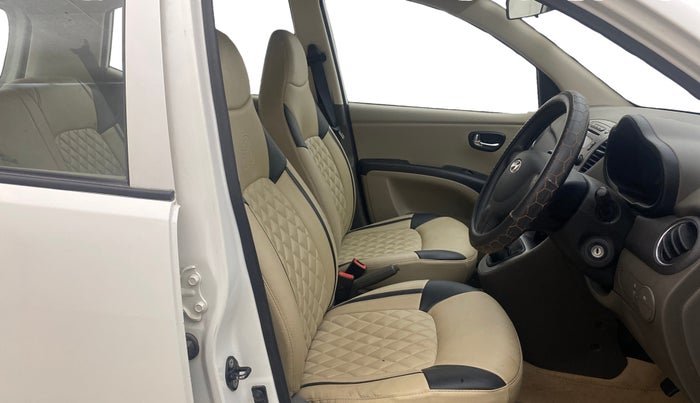 2015 Hyundai i10 SPORTZ 1.1, Petrol, Manual, 87,663 km, Right Side Front Door Cabin