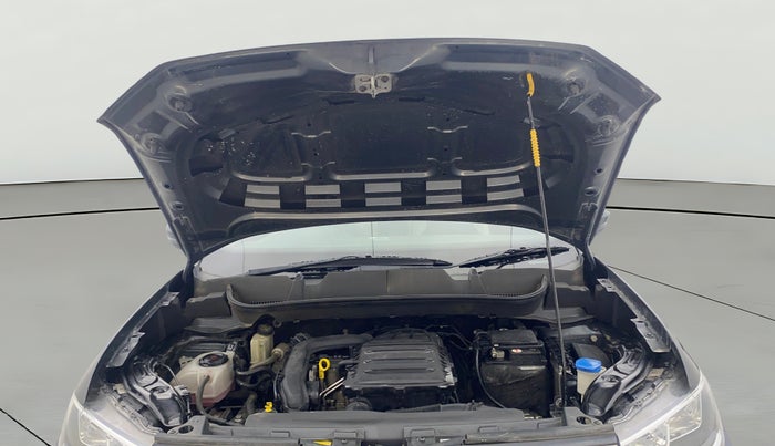 2022 Volkswagen TAIGUN COMFORTLINE 1.0 TSI MT, Petrol, Manual, 93,697 km, Open Bonet