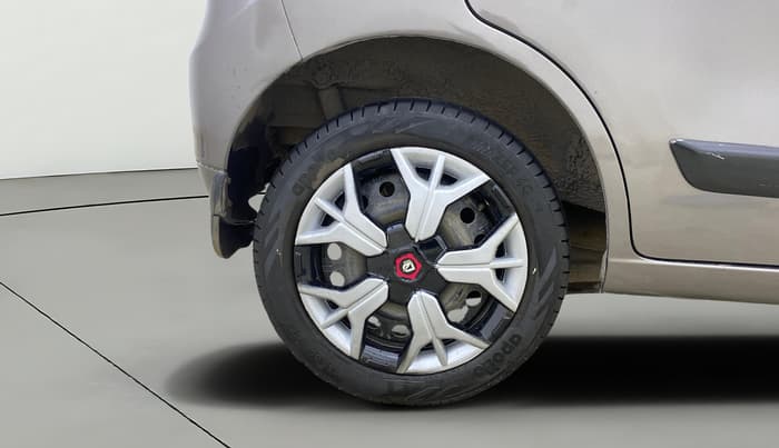 2016 Maruti Wagon R 1.0 VXI AMT, CNG, Automatic, 79,392 km, Right Rear Wheel