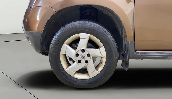 2012 Renault Duster 85 PS RXL DIESEL, Diesel, Manual, 99,303 km, Left Front Wheel