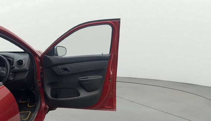 2017 Renault Kwid RXT 1.0 AMT, Petrol, Automatic, 82,539 km, RHS Front Door