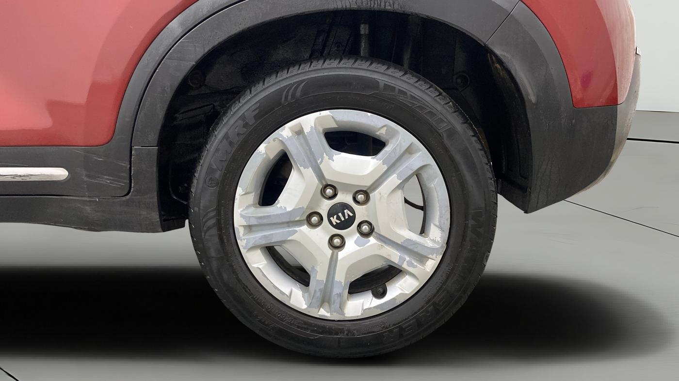 2020 KIA SONET HTX 1.5, Diesel, Manual, 70,428 km, Left Rear Wheel