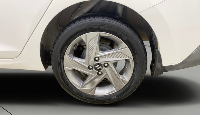 2022 Hyundai Verna SX 1.5 VTVT, Petrol, Manual, 76,406 km, Left Rear Wheel