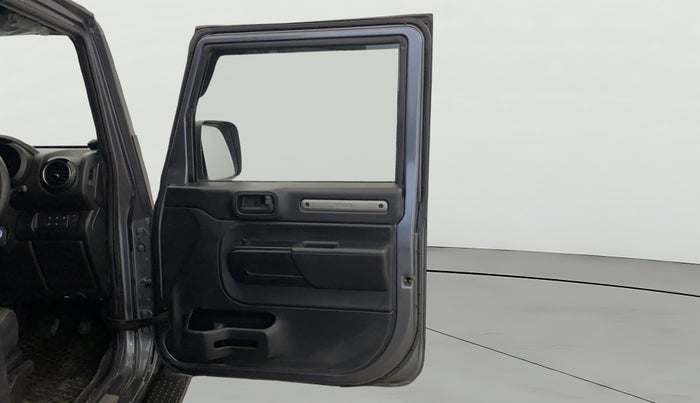 2022 Mahindra Thar LX HT PETROL 4WD MT, Petrol, Manual, 27,543 km, RHS Front Door