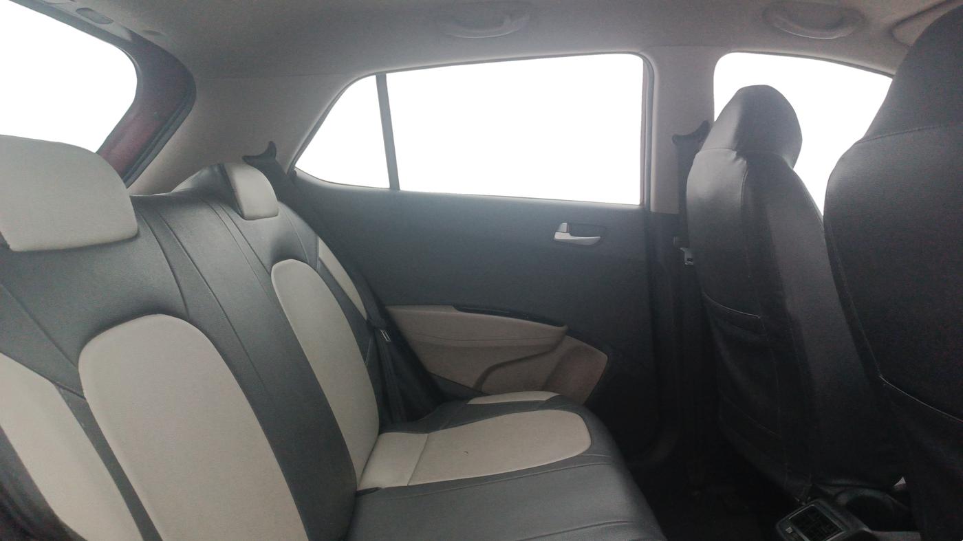 2016 Hyundai Grand i10 SPORTZ 1.2 KAPPA VTVT, Petrol, Manual, 57,334 km, Right Side Rear Door Cabin