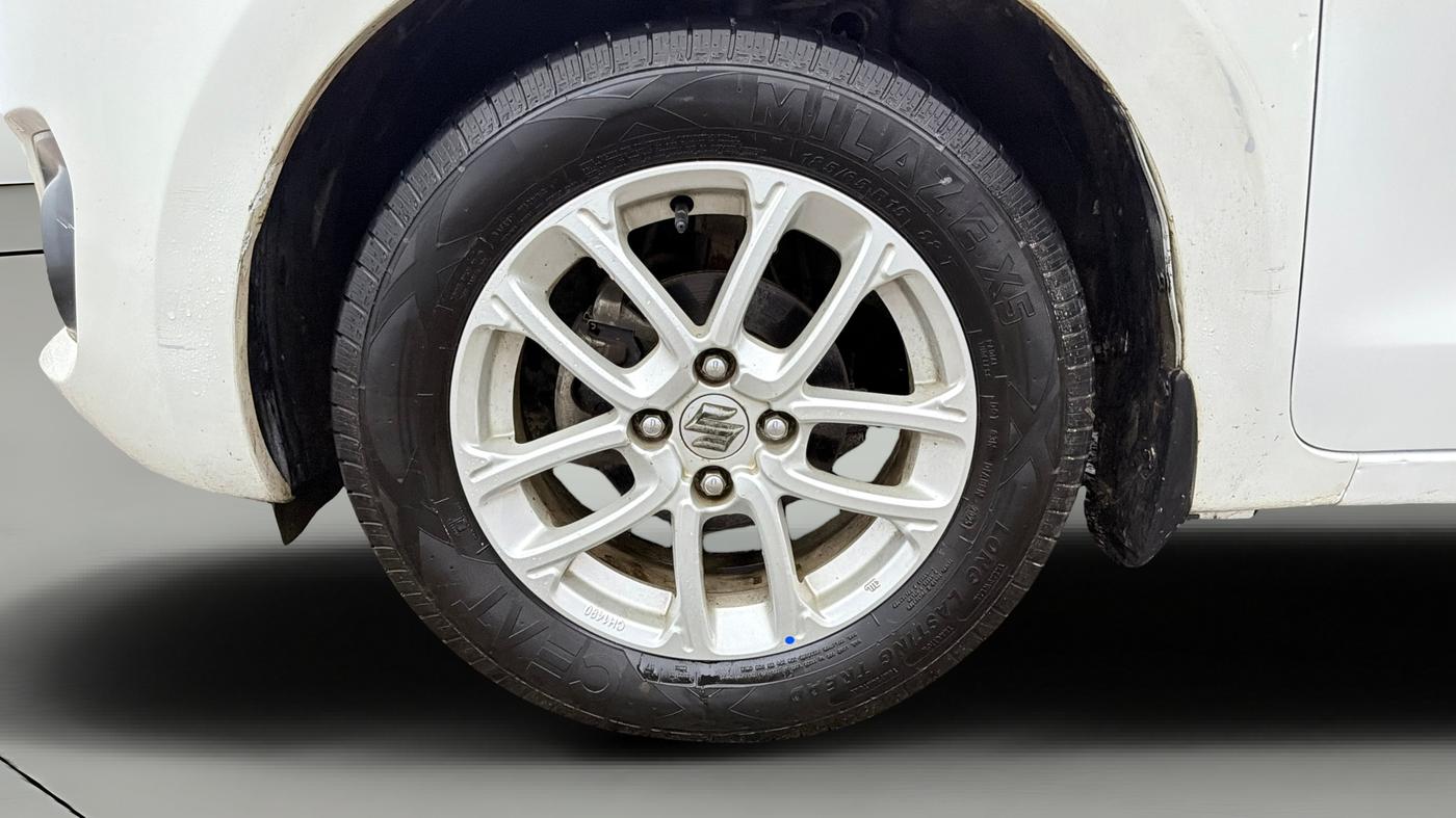 2018 Maruti Swift ZXI AMT, Petrol, Automatic, 51,329 km, Left Front Wheel