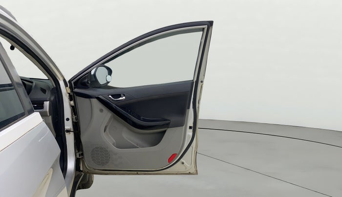 2019 Tata NEXON XZA PLUS PETROL, CNG, Automatic, 86,384 km, RHS Front Door