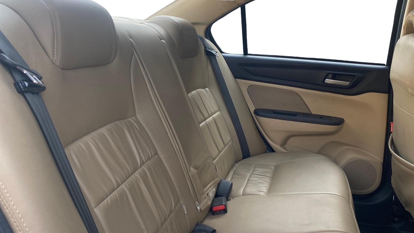 2022 Honda Amaze 1.2L I-VTEC VX CVT, Petrol, Automatic, 95,495 km, Right Side Rear Door Cabin