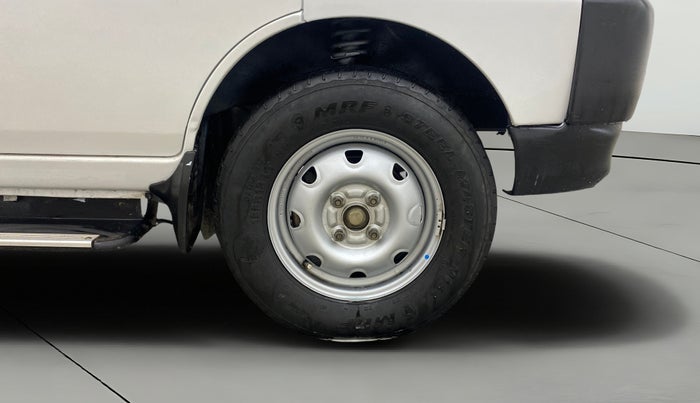 2019 Maruti Eeco 5 STR WITH A/C+HTR CNG, CNG, Manual, 51,817 km, Right Front Wheel