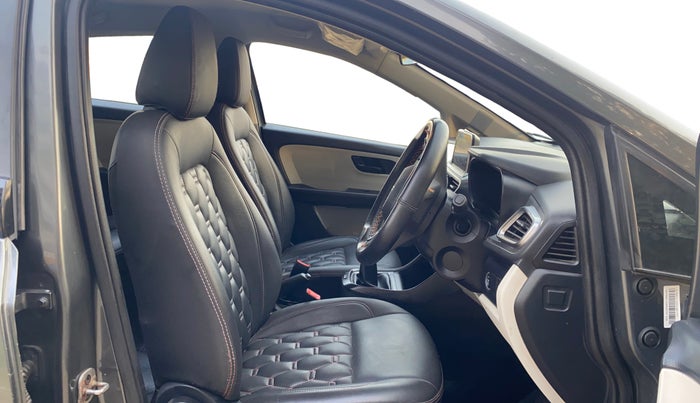 2022 Tata ALTROZ XT DIESEL, Diesel, Manual, 32,769 km, Right Side Front Door Cabin