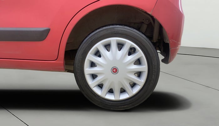 2013 Maruti Wagon R 1.0 VXI, Petrol, Manual, 60,670 km, Left Rear Wheel