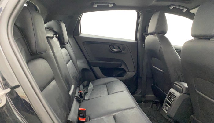 2023 Tata ALTROZ  XZ PLUS (S) DARK EDITION , Diesel, Manual, 23,254 km, Right Side Rear Door Cabin