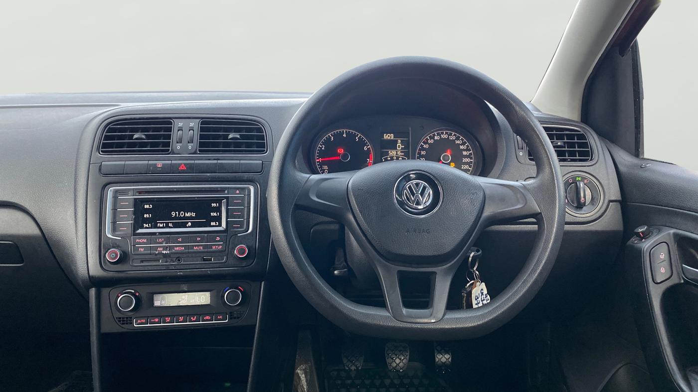2021 Volkswagen Polo COMFORTLINE 1.0L TSI, Petrol, Manual, 52,813 km, Steering Wheel Close Up