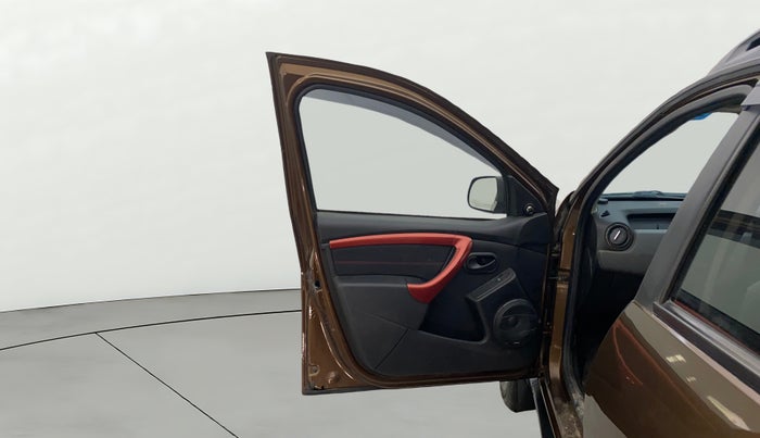 2017 Renault Duster RXS CVT, Petrol, Automatic, 46,155 km, LHS Front Door