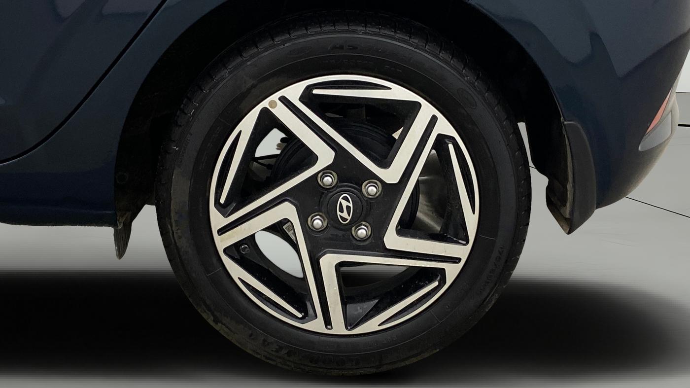 2025 Hyundai GRAND I10 NIOS Sportz (O) 1.2 Kappa AMT, Petrol, Automatic, 3,161 km, Left Rear Wheel