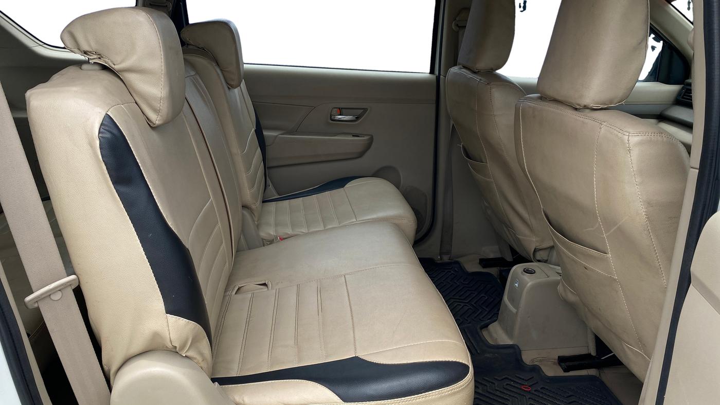 2022 Maruti Ertiga VXI SHVS, CNG, Manual, 84,549 km, Right Side Rear Door Cabin