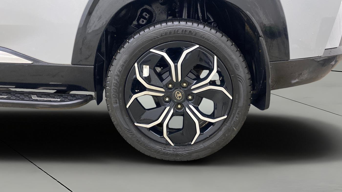 2024 Tata Curvv Creative Plus S 1.2 Petrol 7DCA, Petrol, Automatic, 25,382 km, Left Rear Wheel