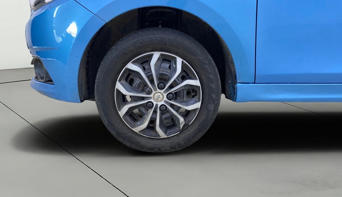 2017 Tata Tiago XT PETROL, Petrol, Manual, 73,409 km, Left Front Wheel
