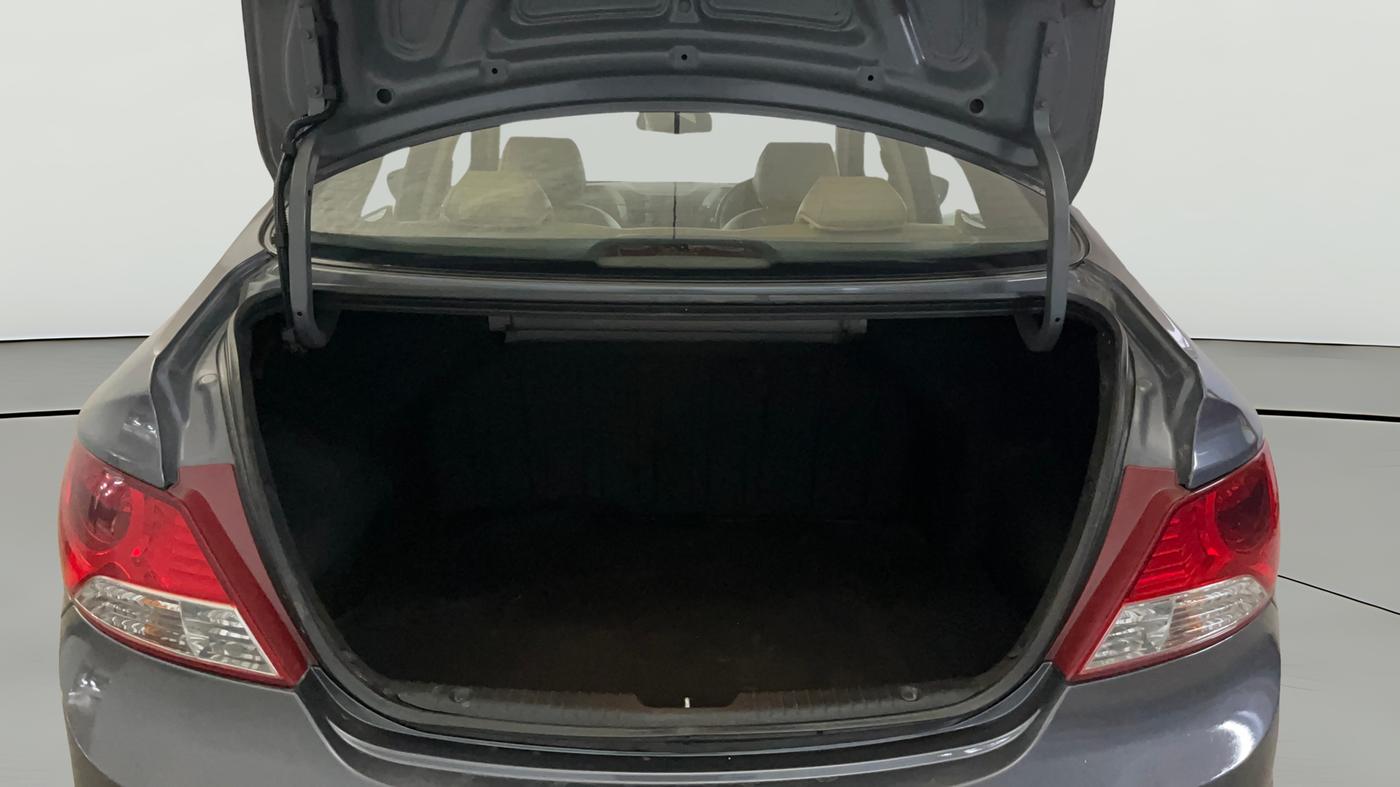 2014 Hyundai Verna FLUIDIC 1.6 VTVT SX, Petrol, Manual, 65,115 km, Boot Open Zoomed View