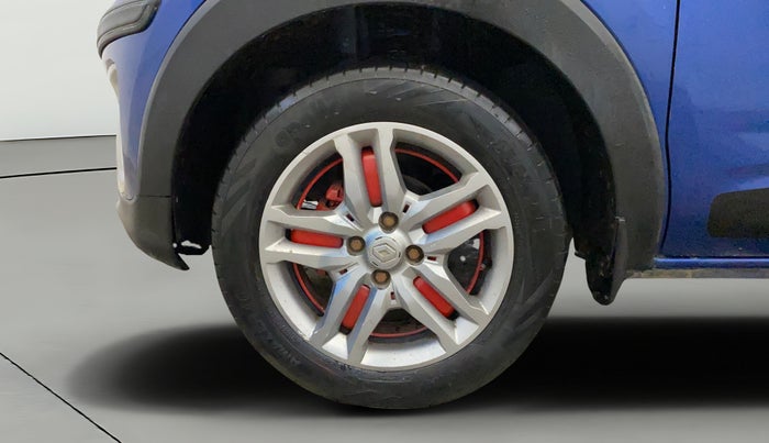 2022 Renault TRIBER RXZ, Petrol, Manual, 43,677 km, Left Front Wheel