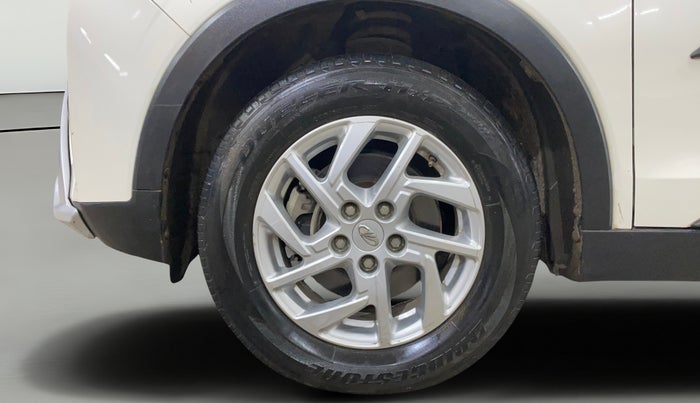 2022 Mahindra XUV300 W8 1.2 PETROL, Petrol, Manual, 36,559 km, Left Front Wheel