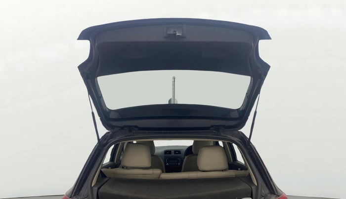 2012 Volkswagen Polo COMFORTLINE 1.2L, Diesel, Manual, 67,695 km, Boot Door Open