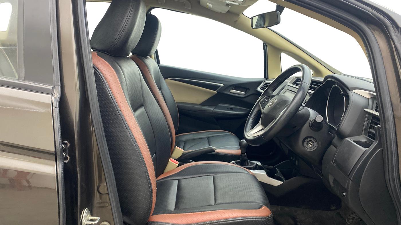 2018 Honda Jazz 1.5L I-DTEC V, Diesel, Manual, 59,090 km, Right Side Front Door Cabin
