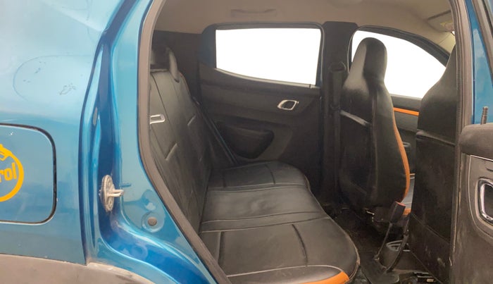 2022 Renault Kwid CLIMBER 1.0 AMT, Petrol, Automatic, 28,803 km, Right Side Rear Door Cabin