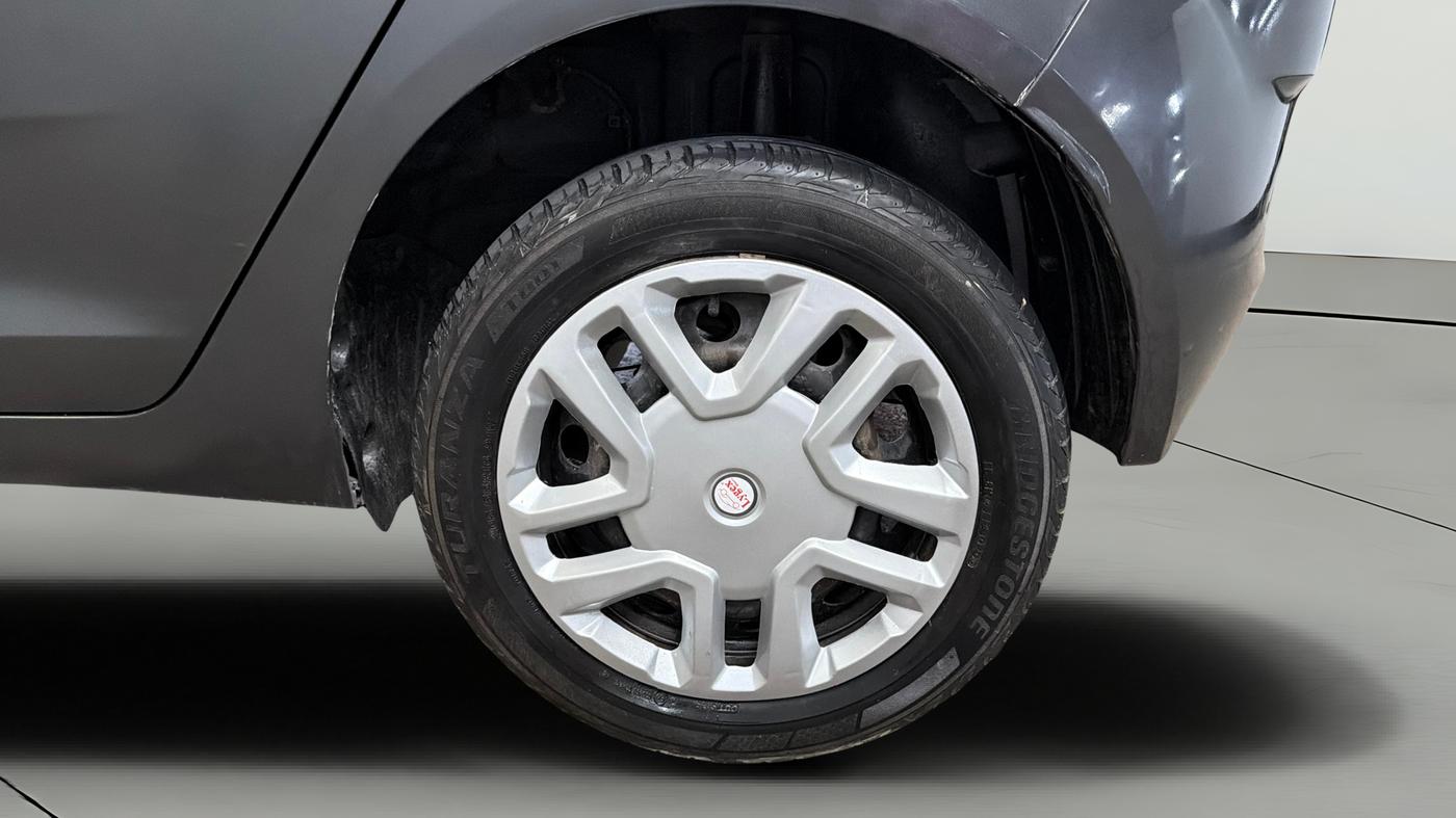 2022 Tata ALTROZ XM PLUS PETROL, CNG, Manual, 53,551 km, Left Rear Wheel