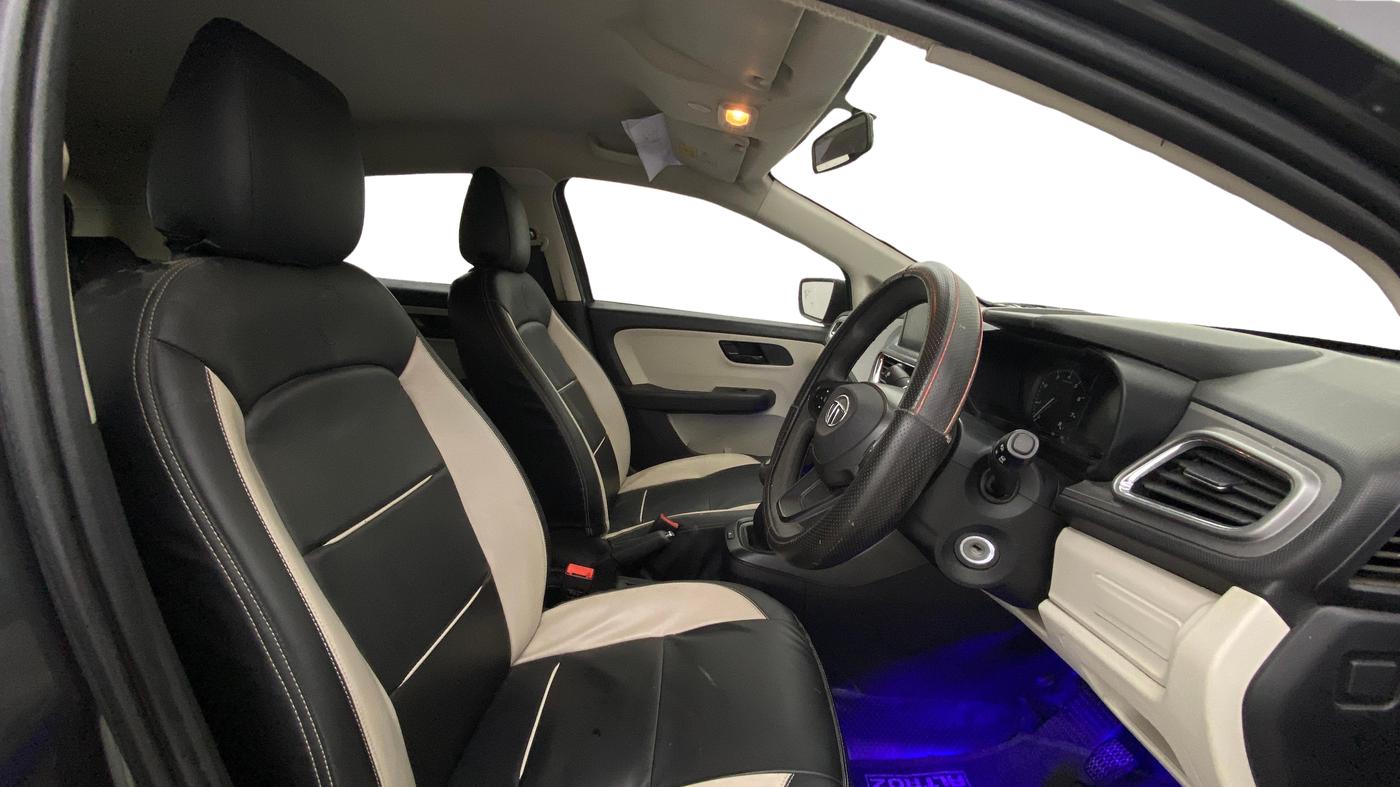 2022 Tata ALTROZ XM PLUS PETROL, Petrol, Manual, 82,937 km, Right Side Front Door Cabin