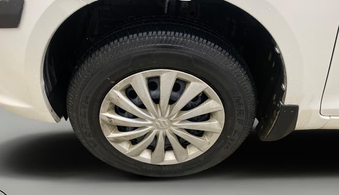 2015 Maruti Swift Dzire VXI, Petrol, Manual, 42,990 km, Left Front Wheel