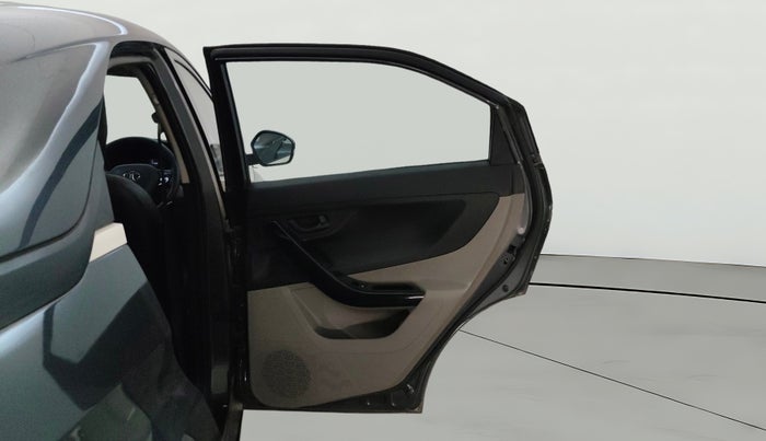 2018 Tata NEXON XM PETROL, Petrol, Manual, 1,05,844 km, RHS Rear Door