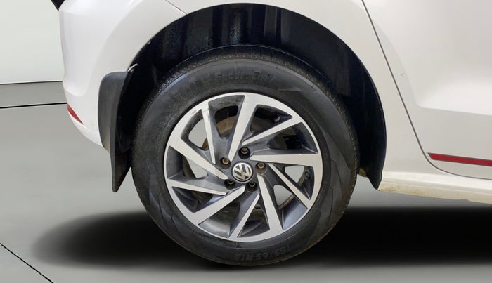 2017 Volkswagen Polo COMFORTLINE 1.2L, Petrol, Manual, 53,815 km, Right Rear Wheel