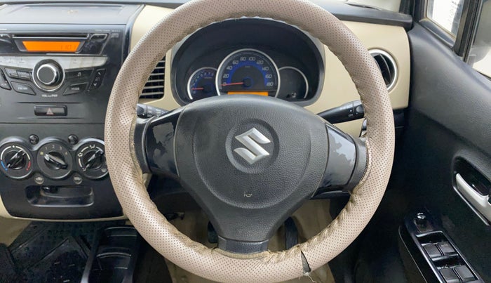 2017 Maruti Wagon R 1.0 VXI, Petrol, Manual, 59,415 km, Steering Wheel Close Up