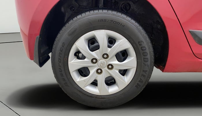 2016 Hyundai Elite i20 SPORTZ 1.2, Petrol, Manual, 54,069 km, Right Rear Wheel