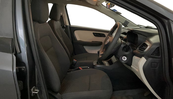 2021 Tata ALTROZ XE PETROL, Petrol, Manual, 38,819 km, Right Side Front Door Cabin