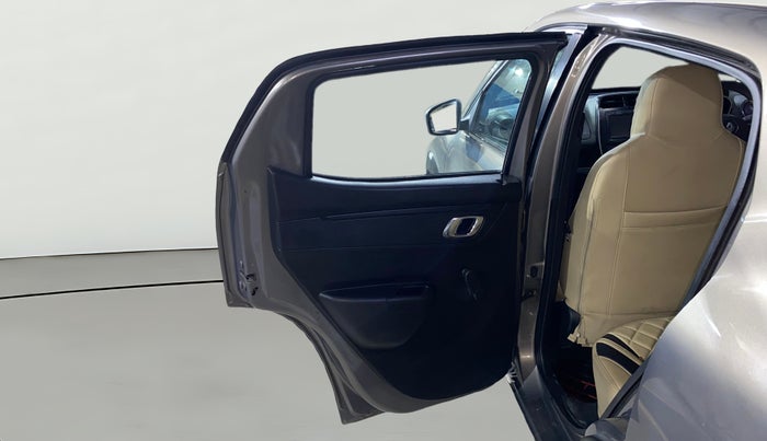 2018 Renault Kwid RXT 1.0 AMT (O), Petrol, Automatic, 14,764 km, LHS Rear Door