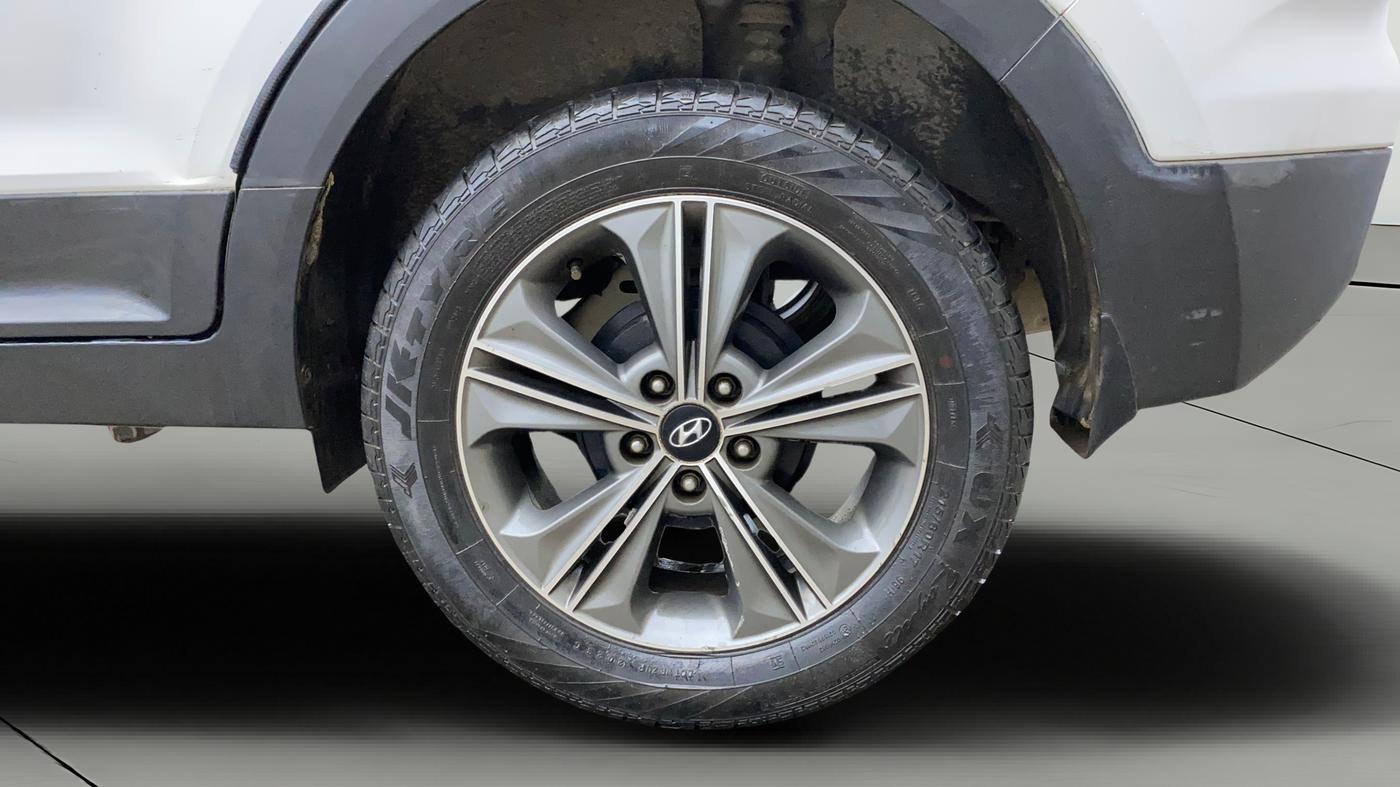 2016 Hyundai Creta SX PLUS AT 1.6 PETROL, CNG, Automatic, 71,599 km, Left Rear Wheel