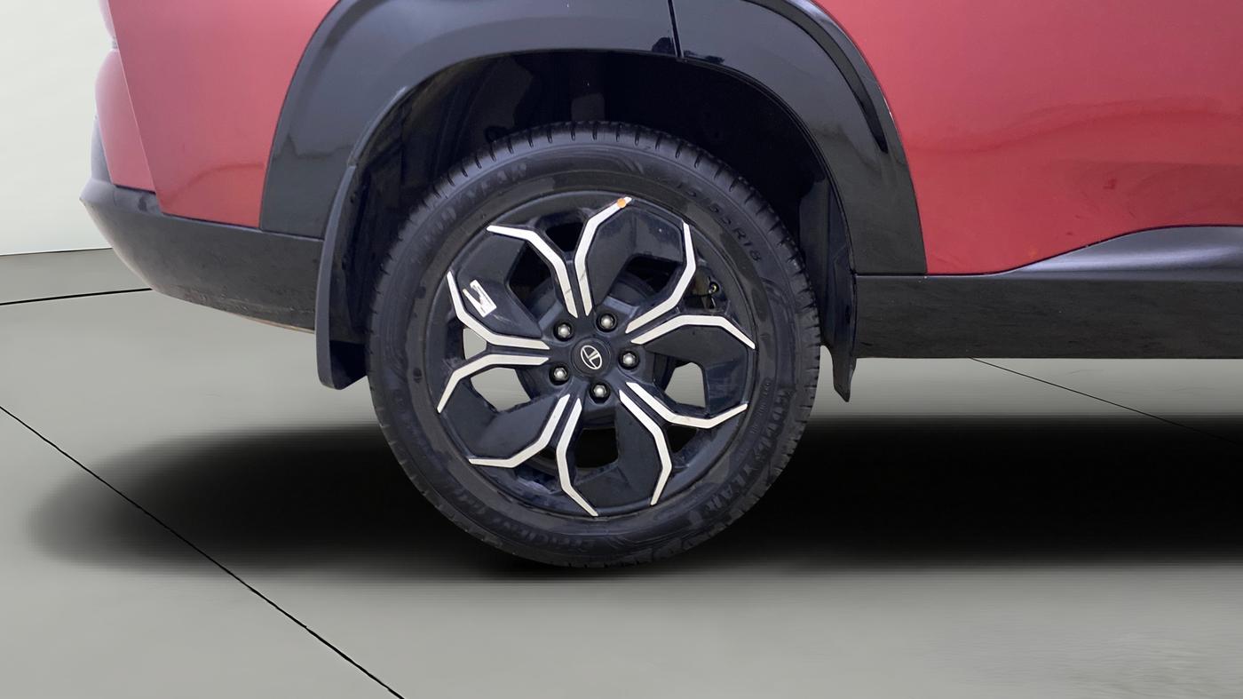 2025 Tata Curvv Accomplished S 1.2 Petrol 7DCA, Petrol, Automatic, 4,303 km, Right Rear Wheel