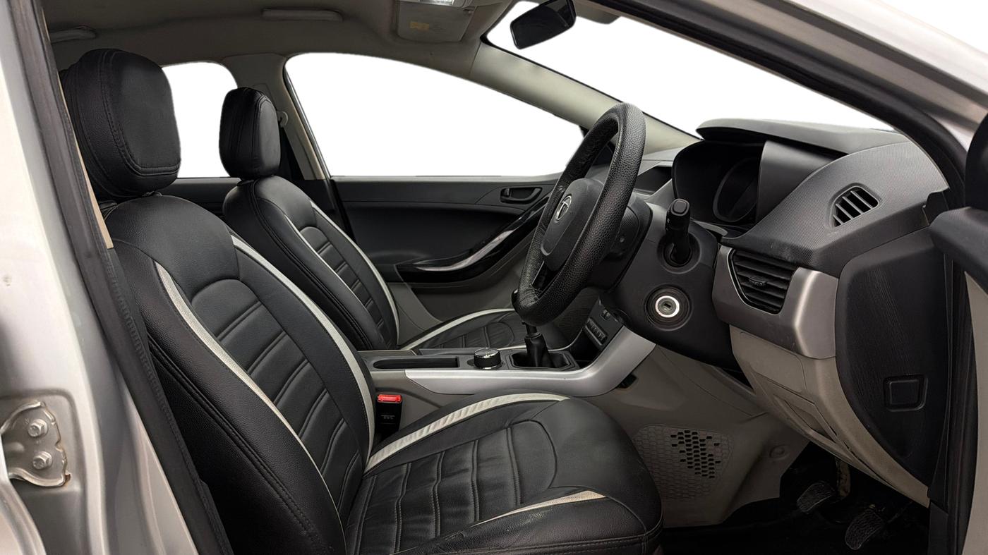 2018 Tata NEXON XM PETROL, Petrol, Manual, 63,300 km, Right Side Front Door Cabin
