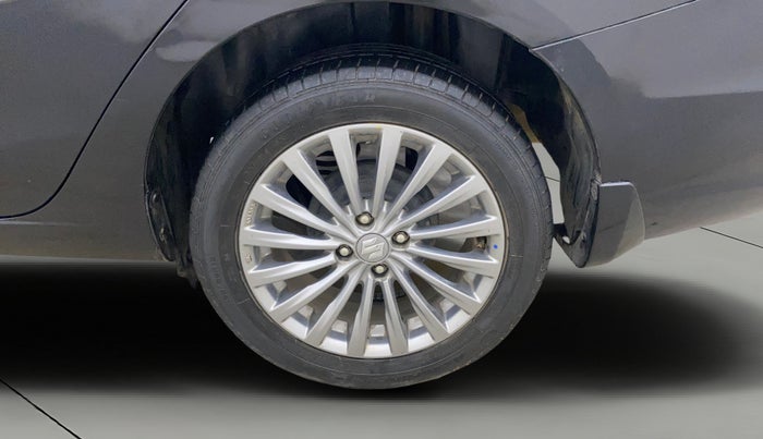 2016 Maruti Ciaz ZXI+, Petrol, Manual, 39,726 km, Left Rear Wheel