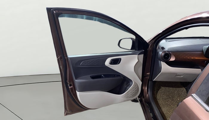 2021 Hyundai AURA S 1.2 CNG, CNG, Manual, 74,601 km, LHS Front Door