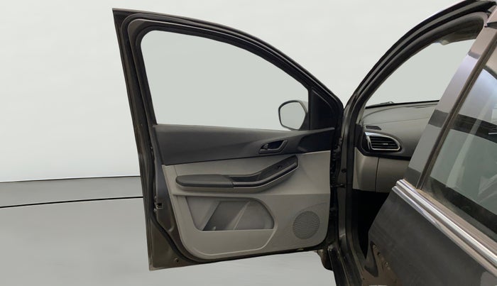 2020 Tata Tiago XT PETROL, Petrol, Manual, 56,932 km, LHS Front Door