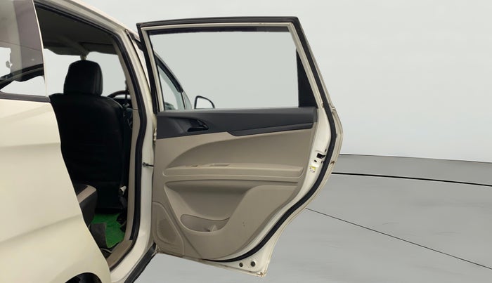 2019 Mahindra MARAZZO M4 8 STR, Diesel, Manual, 52,280 km, RHS Rear Door