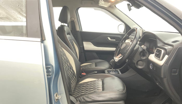 2023 Tata PUNCH CREATIVE  AMT, Petrol, Automatic, 27,386 km, Right Side Front Door Cabin