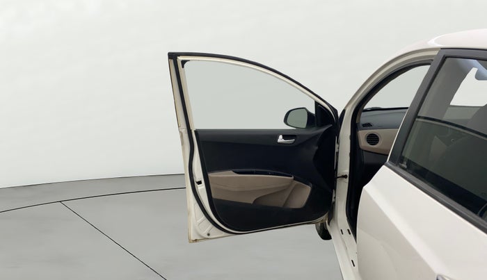 2015 Hyundai Xcent SX AT 1.2 (O), Petrol, Automatic, 80,432 km, LHS Front Door