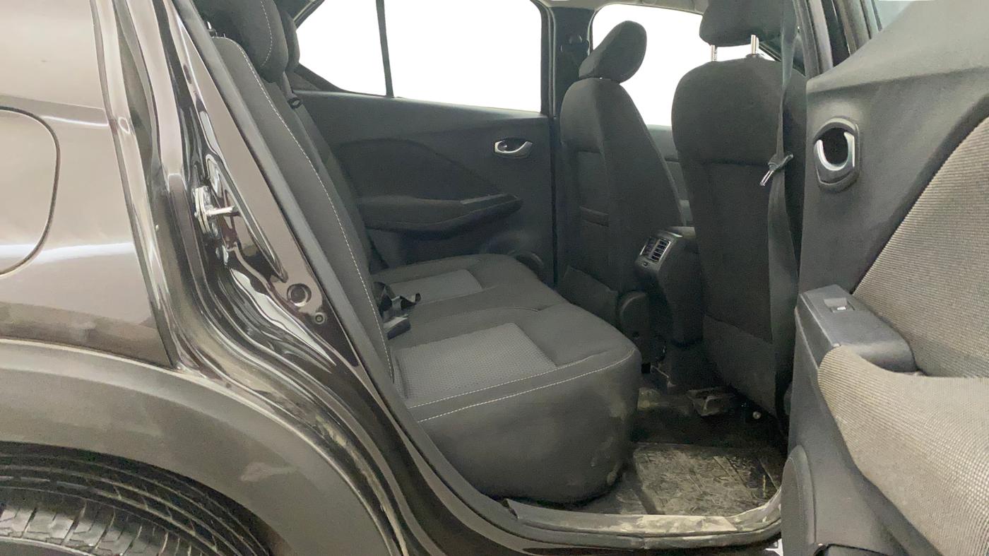 2019 Nissan Kicks XV DIESEL, Diesel, Manual, 56,916 km, Right Side Rear Door Cabin