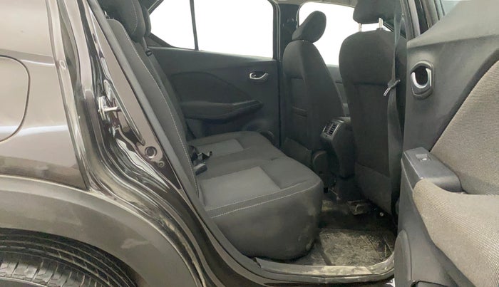 2019 Nissan Kicks XV DIESEL, Diesel, Manual, 56,966 km, Right Side Rear Door Cabin